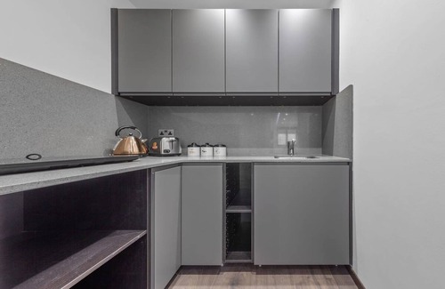 Golders Green Apartment | Serviced Studio Flat Near Camden Euston Station
