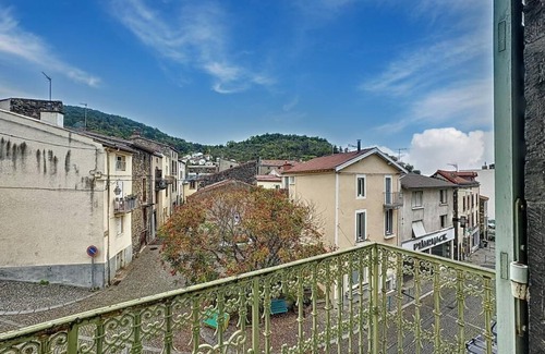 Royat Apartment | Set of 3 studios for 6 people.