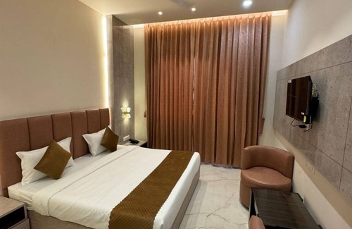 Lucknow Hotel | Sethi Grand Hotel