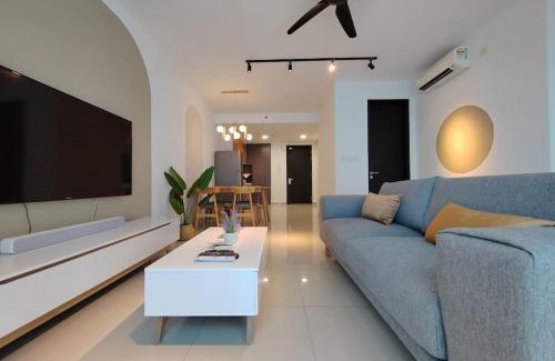 Shah Alam Apartment | Setia Alam Walking Distance Convention Centre & Shopping Mall 2 Bedroom 2-4Pax