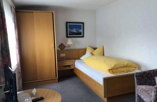 Ortsmitte Hotel | Sevda's Hotel Garni Weinforth