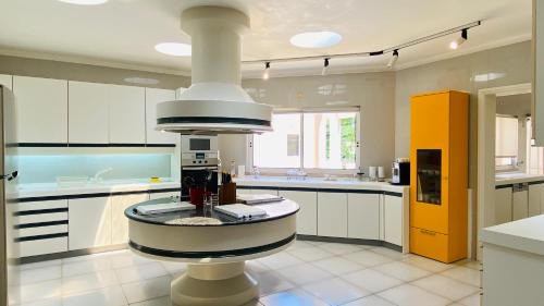 Quarteira Villa | Seventies by Check-in Portugal