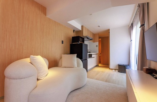 Kaigan Apartment | Several well-known attractions are located nearby, and free WiFi is provided throughout the hotel.