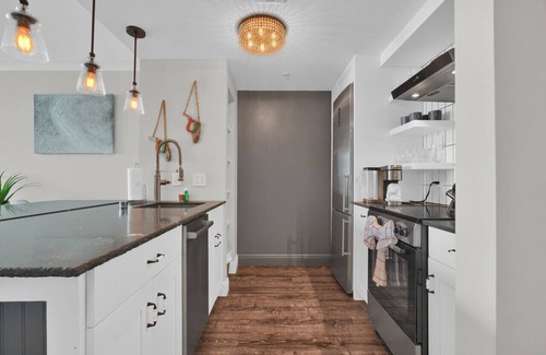 Coconut Grove Condo | SF Sight of SAIL Boats! Tranquil 1/1.5 Coconut Grove