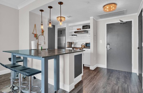 Coconut Grove Condo | SF Sight of SAIL Boats! Tranquil 1/1.5 Coconut Grove