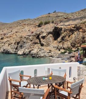 Khora Sfakion Apartment | Sfakia On the Beach