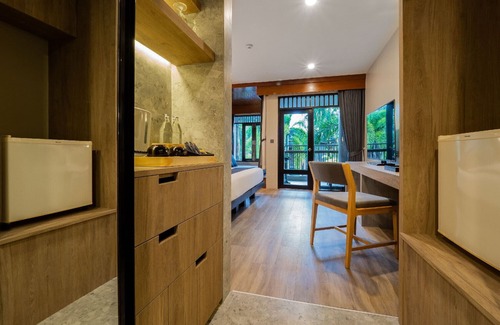 Khuekkhak Resort | (SHA+)Facing Andaman Ocean, Pool Access double room (P08)