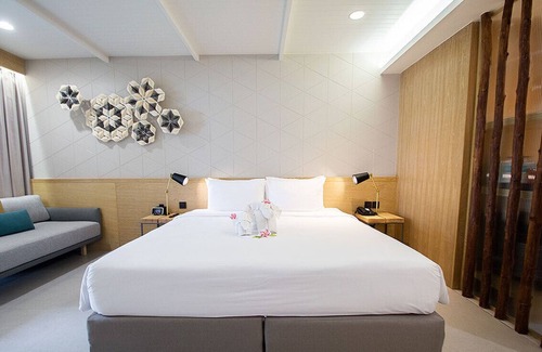 Kata Resort | (SHA+)Spacious Canna Deluxe Sea view (CDS2)