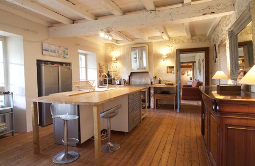 Chermignac House | SHABBY CHIC PARADISE “Huge house, gardens and pool. So much fun. Loved it”.