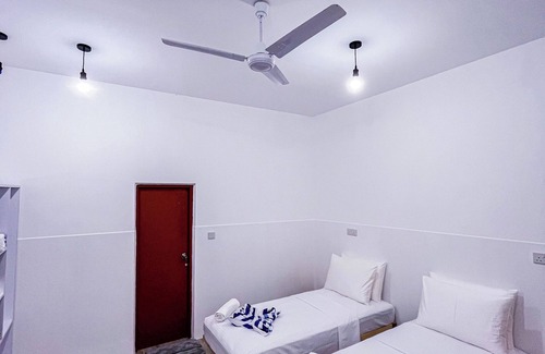 Himandhoo Bed & Breakfast | Shadow Isles Himandhoo #3