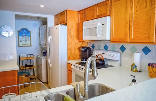 Cherry Grove Beach Condo | Shalimar 3B! Oceanfront Bliss! 2BR Condo with Balcony Access from BOTH Bedrooms!
