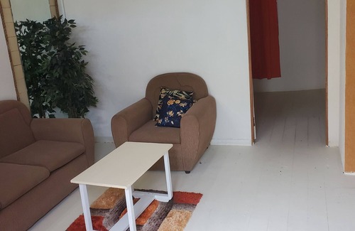 Merlin Bay Apartment | Shalom Apt. Cozy space close to beach, restaurant, bus, nightlife