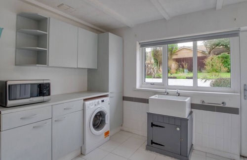Llangennith House | Shambles - Two Bedroom House, Sleeps 3