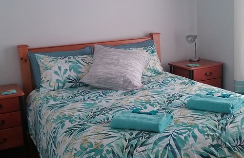 Mystery Bay Cottage | Shamwari by the beach Mystery Bay