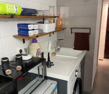 Huaihai Road Commercial Area Apartment | Shanghai alleyway
