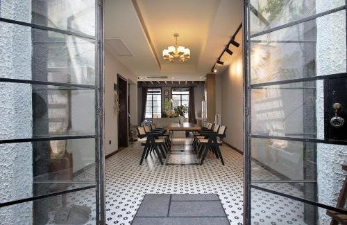 Jing'an House | Shanghai Downtown Hills Boutique Guesthouse - Near Metro Line 7, Exit 3, Changping Road
