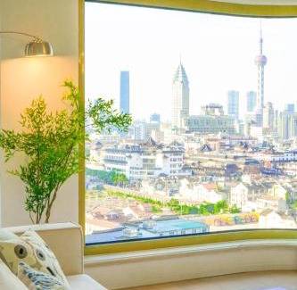 Huangpu Apartment | Shanghai Sunshine House - family friendly suite - near the Bund & Yu Garden