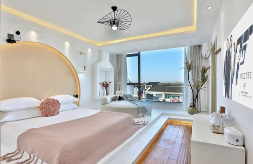 Downtown Shanghai Bed & Breakfast | Shanghai Yinxubai Designer Homestay