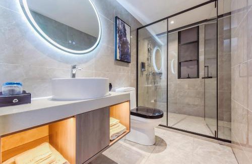 Huadu Hotel | Shangpin Holiday Inn - Guangzhou New Baiyun International Airport Flagship Store