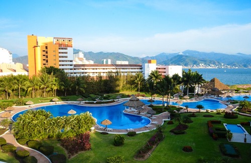 Marina Vallarta Condo | Shangri La in Puerto Vallarta