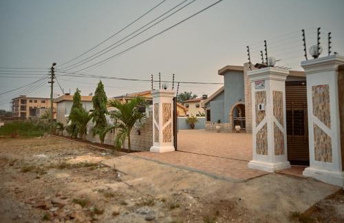 Accra Villa | Shanice Haven, A place of Rest!
