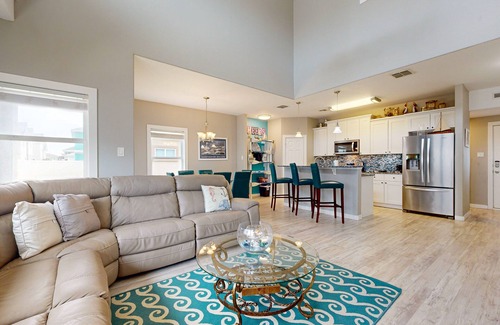 Safe Harbor Condo | Shared Pool, Pet Friendly, Golf Cart Access