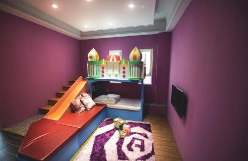 Wujie House | Sharjah B&B