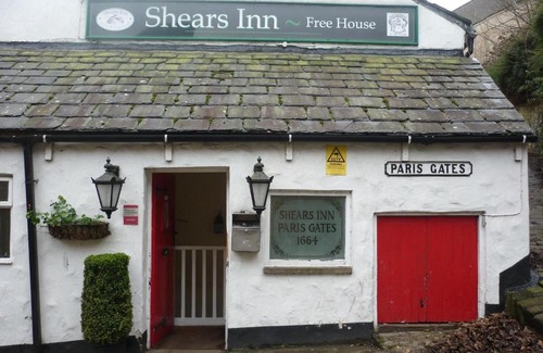 Halifax Hotel | Shears Inn