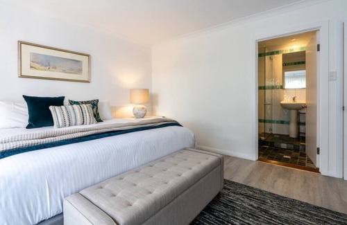 Prevelly House | Shearwater - by the beach