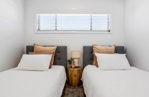 Shell Cove House | Shell Cove Comfort by Links Golf Course & Marina