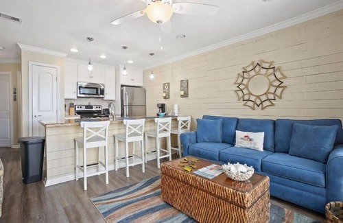 Galveston Condo | Shell We Dance! Updated, Stylish Condo with Beach View, Resort Pool and Hot Tub!