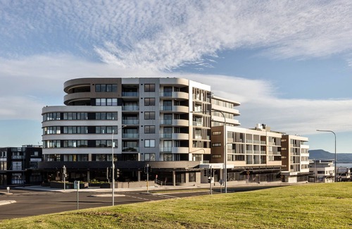 Shellharbour City Centre Apartment | Shellharbour Lakeview Apartment