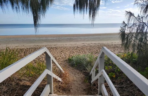 Urangan Hotel | Shelly Beach Motel