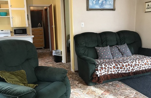 Queenstown City Centre Cottage | Shemara Quaint Cottage - 5 mins walk to town