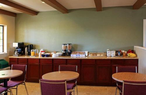 Plymouth Hotel | Shenandoah Inn, MAJOR CREDIT CARDS REQUIRED for check in