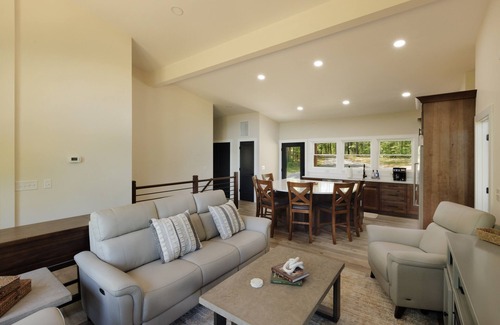 Stanardsville House | Shenandoah Luxury Mountain Stay