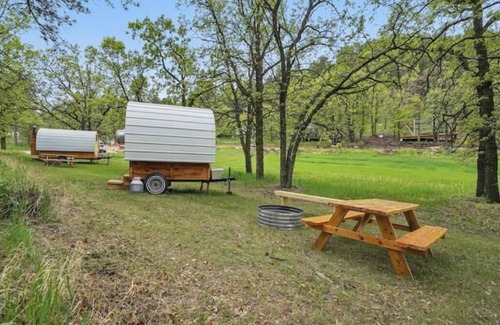 Hermosa House | Shepherd's Wagon #4 Near Mt Rushmore