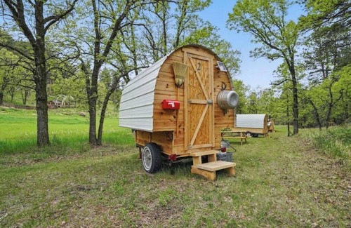 Hermosa House | Shepherd's Wagon #4 Near Mt Rushmore