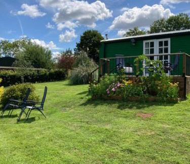 Westcott House | Shepherds Hut (Benny's)