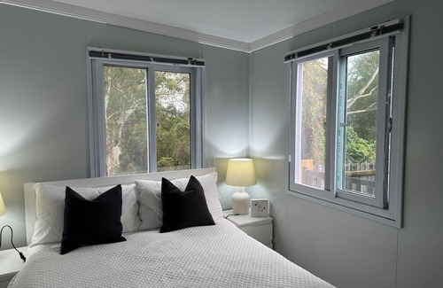 Baulkham Hills House | Shepherd‘s Hut in Baulkham Hills （ideal for 2 people)