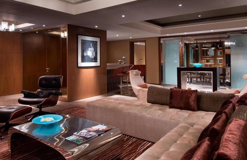 Rajajinagar Hotel | Sheraton Grand Bangalore Hotel at Brigade Gateway