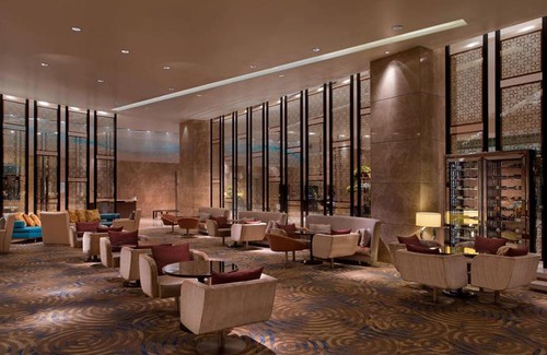 Rajajinagar Hotel | Sheraton Grand Bangalore Hotel at Brigade Gateway