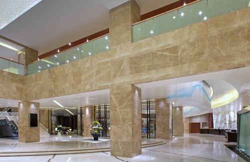 Rajajinagar Hotel | Sheraton Grand Bangalore Hotel at Brigade Gateway