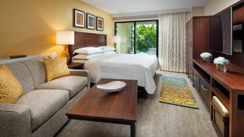 Poipu House | Sheraton Kauai Resort Villas Studio Apartment with Resort Access