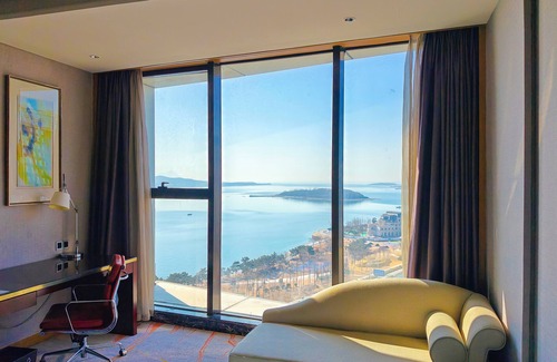 Huangdao Hotel | Sheraton Qingdao West Coast