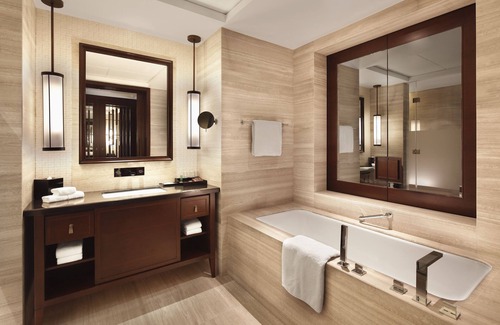 Wanning Hotel | Sheraton Shenzhou Peninsula Resort