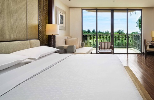 Wanning Hotel | Sheraton Shenzhou Peninsula Resort