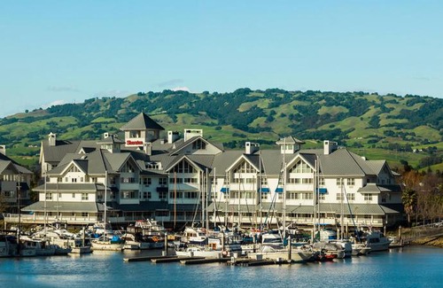 Petaluma Hotel | Sheraton Sonoma County Petaluma