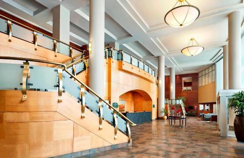 Eau Claire Hotel | Sheraton Suites Calgary Eau Claire