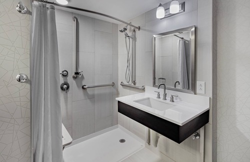 Downtown Syracuse Hotel | Sheraton Syracuse University Hotel & Conference Center